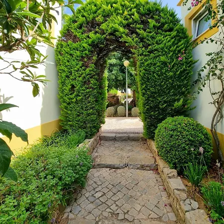 2 Bedroom Flat With Pool And Garden Tavira