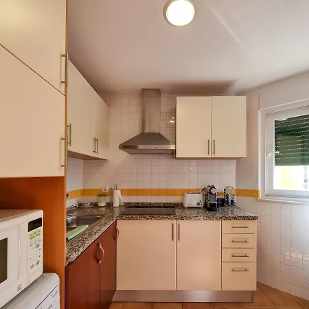 Apartment 2 Bedroom Flat With Pool And Garden Tavira