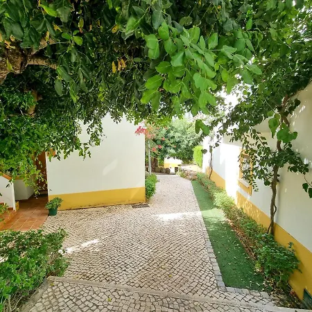 2 Bedroom Flat With Pool And Garden Tavira