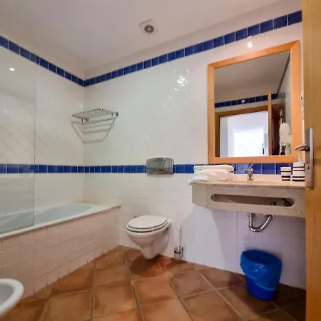 2 Bedroom Flat With Pool And Garden Apartment Tavira